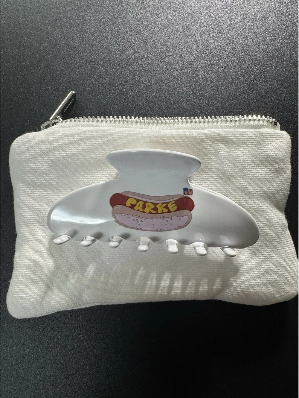 PARKE Hot Dog Claw Hair Clip + Embroidered Pouch Set White Novelty